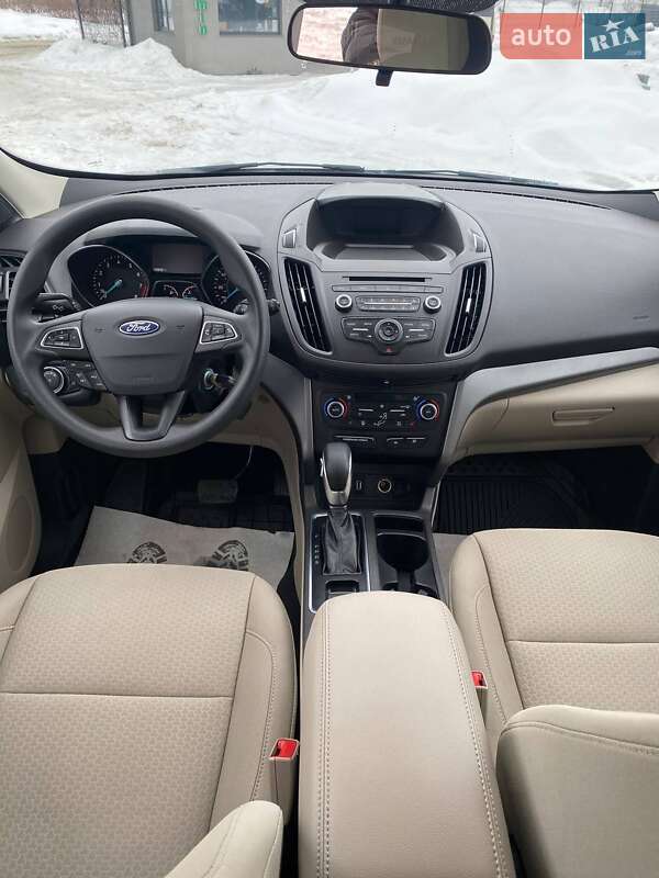 Внедорожник / Кроссовер Ford Escape 2018 в Львове