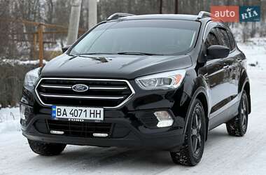 Внедорожник / Кроссовер Ford Escape 2018 в Днепре