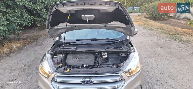 Позашляховик / Кросовер Ford Escape 2016 в Нікополі фото 8 Позашляховик / Кросовер Ford Escape 2016 в Нікополі