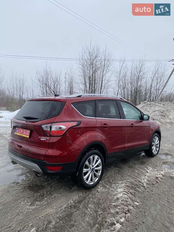 Позашляховик / Кросовер Ford Escape 2017 в Львові