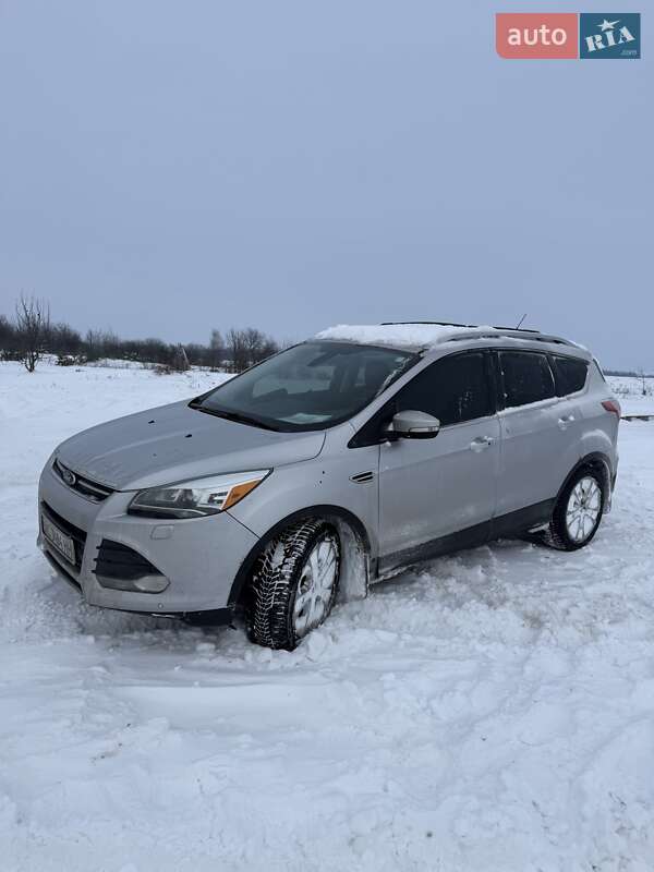 Позашляховик / Кросовер Ford Escape 2015 в Нововолинську