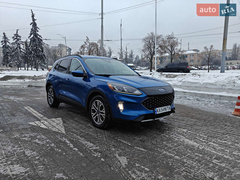 Позашляховик / Кросовер Ford Escape 2021 в Києві