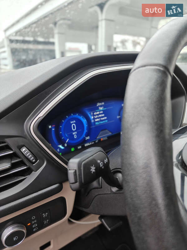 Позашляховик / Кросовер Ford Escape 2021 в Києві