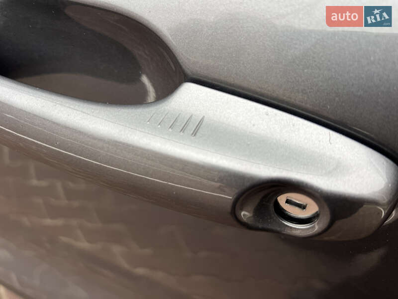 Позашляховик / Кросовер Ford Escape 2021 в Києві