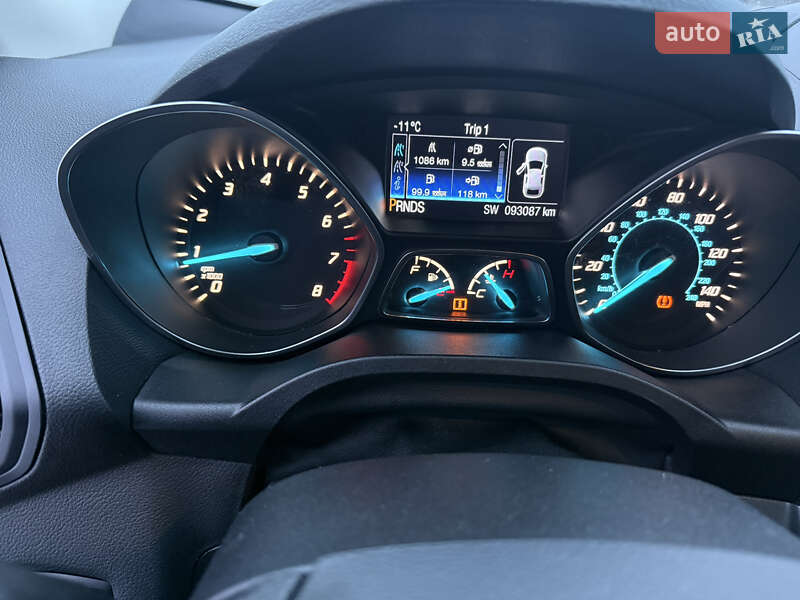 Внедорожник / Кроссовер Ford Escape 2016 в Полтаве