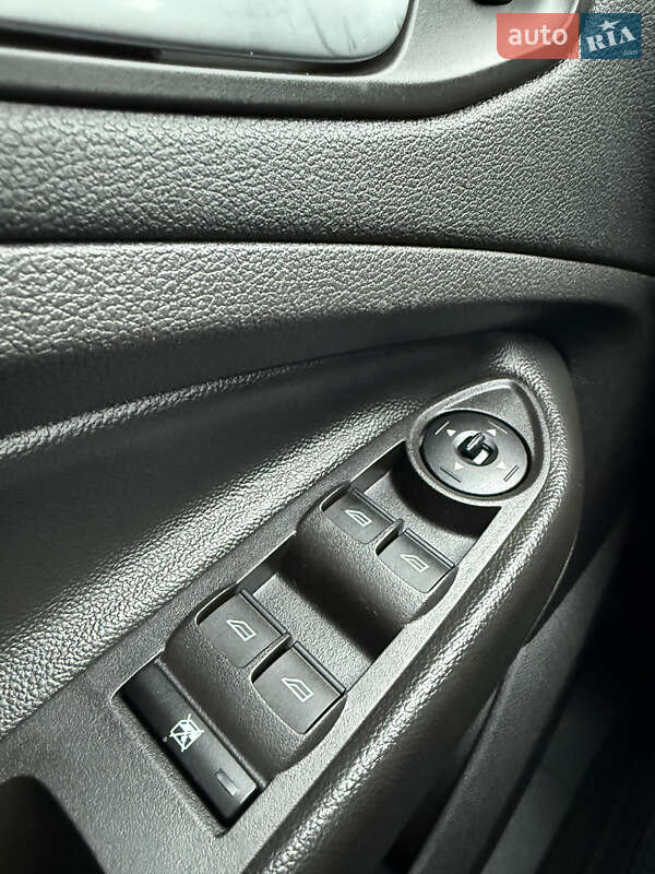 Внедорожник / Кроссовер Ford Escape 2016 в Лубнах фото 62 Внедорожник / Кроссовер Ford Escape 2016 в Лубнах