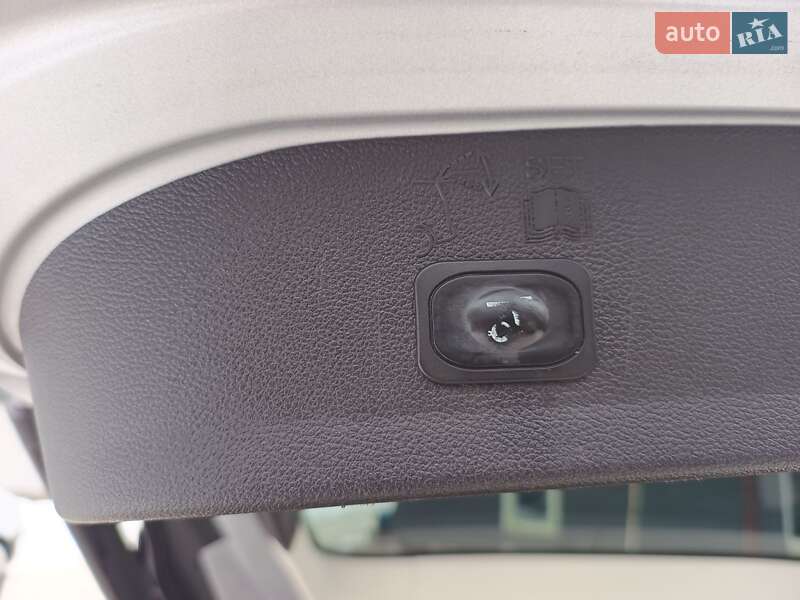 Позашляховик / Кросовер Ford Escape 2017 в Тернополі