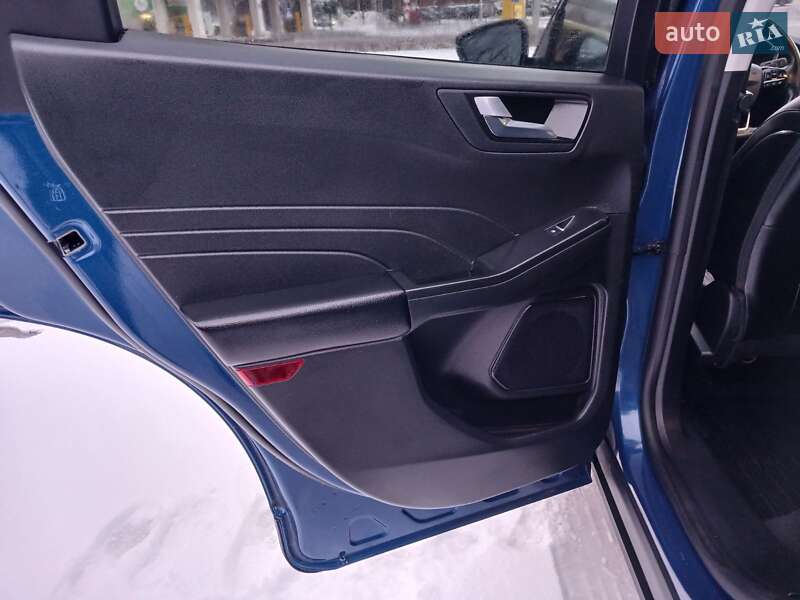 Позашляховик / Кросовер Ford Escape 2022 в Броварах