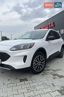 Внедорожник / Кроссовер Ford Escape 2022 в Золочеве