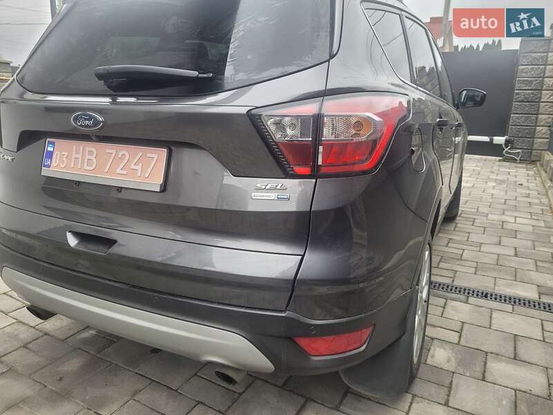 Внедорожник / Кроссовер Ford Escape 2018 в Ровно