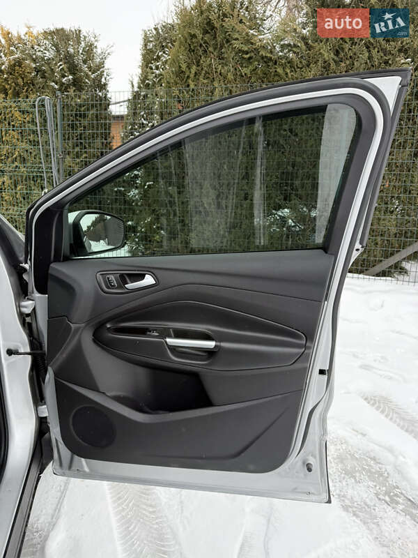 Позашляховик / Кросовер Ford Escape 2017 в Стрию фото 37 Позашляховик / Кросовер Ford Escape 2017 в Стрию