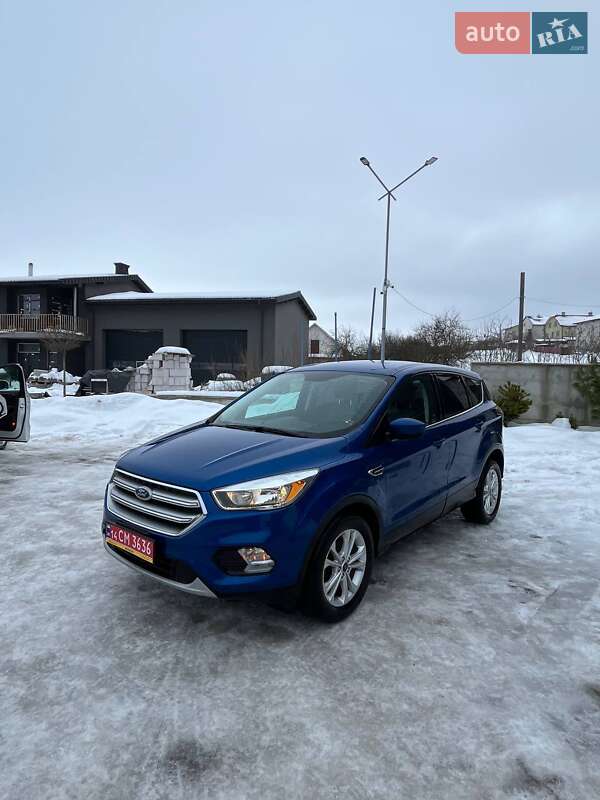 Позашляховик / Кросовер Ford Escape 2017 в Львові