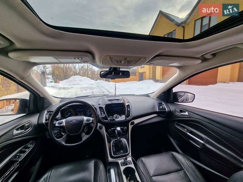 Внедорожник / Кроссовер Ford Escape 2012 в Стрые