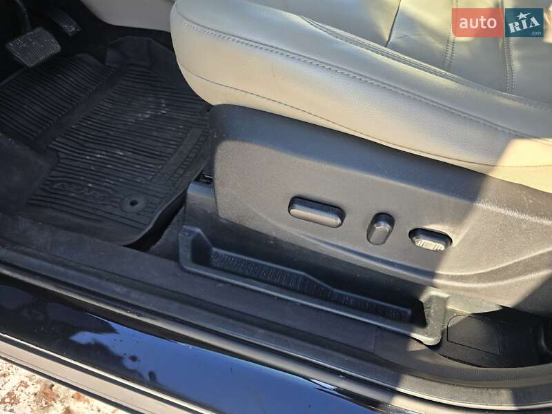 Внедорожник / Кроссовер Ford Escape 2017 в Павлограде фото 9 Внедорожник / Кроссовер Ford Escape 2017 в Павлограде