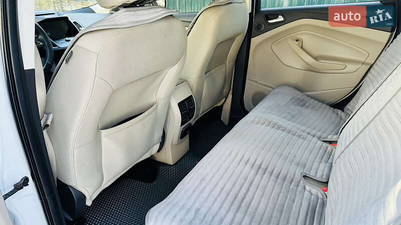 Внедорожник / Кроссовер Ford Escape 2016 в Чернигове