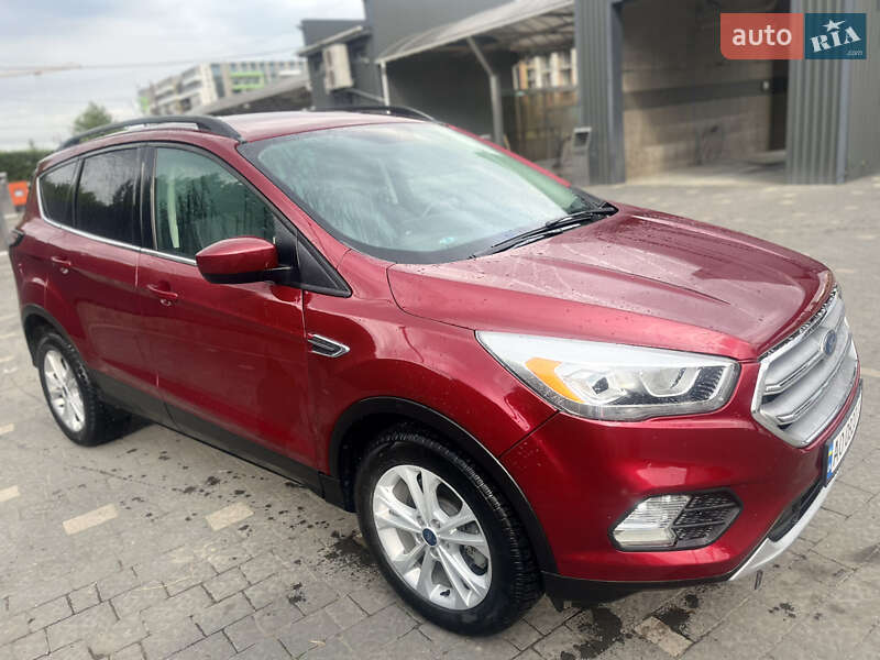 Внедорожник / Кроссовер Ford Escape 2016 в Ужгороде