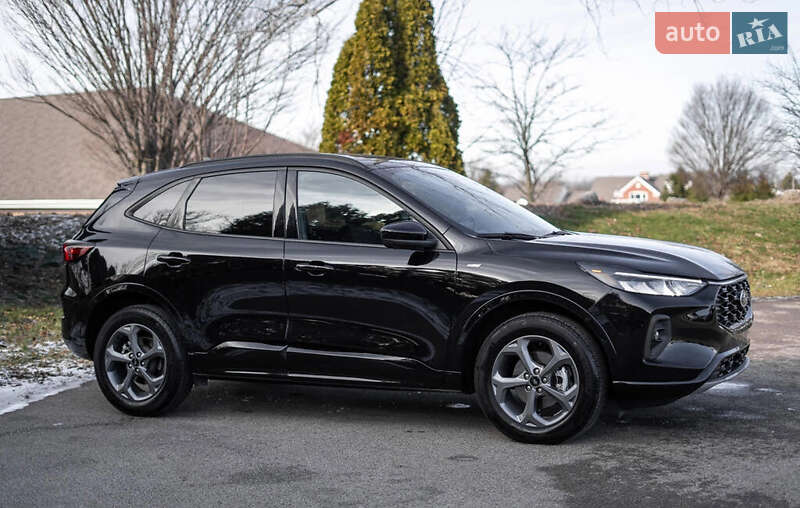Позашляховик / Кросовер Ford Escape 2025 в Рівному
