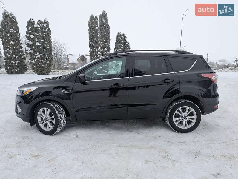 Позашляховик / Кросовер Ford Escape 2018 в Дубні