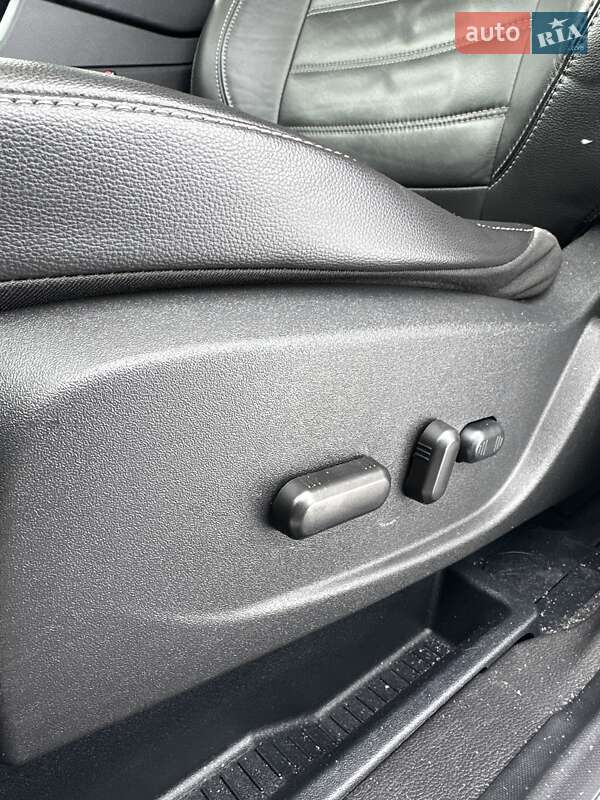 Внедорожник / Кроссовер Ford Escape 2016 в Белогородке