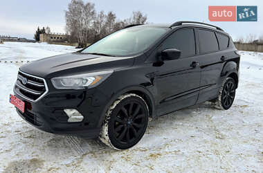 Позашляховик / Кросовер Ford Escape 2017 в Сумах