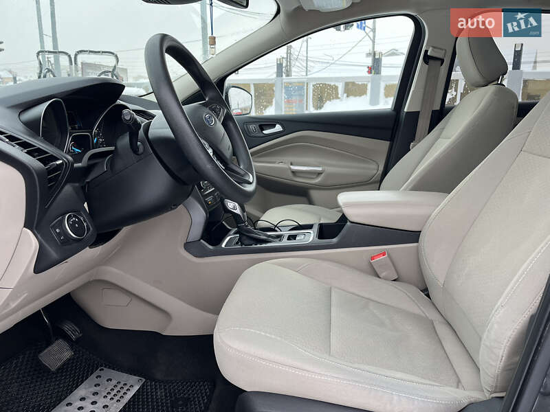 Позашляховик / Кросовер Ford Escape 2018 в Софіївській Борщагівці