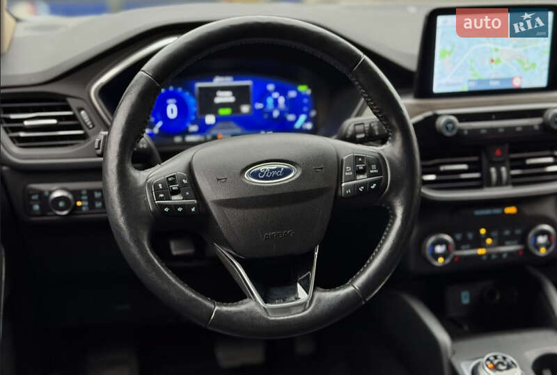 Внедорожник / Кроссовер Ford Escape 2020 в Киеве