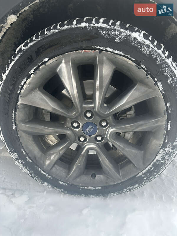 Позашляховик / Кросовер Ford Escape 2013 в Івано-Франківську