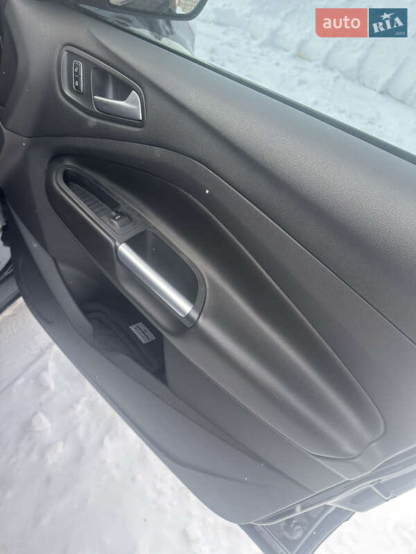 Позашляховик / Кросовер Ford Escape 2013 в Івано-Франківську