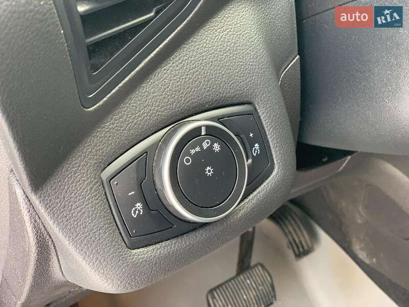 Позашляховик / Кросовер Ford Escape 2015 в Вінниці