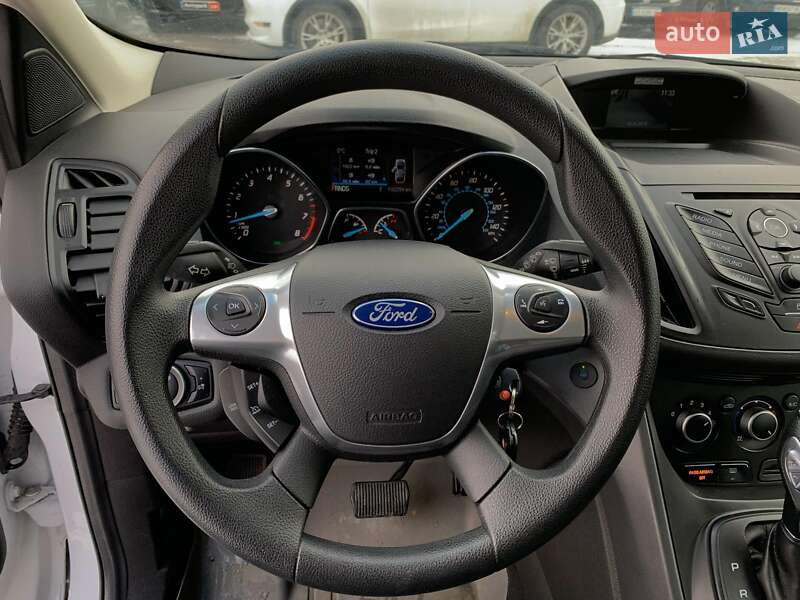 Позашляховик / Кросовер Ford Escape 2015 в Вінниці