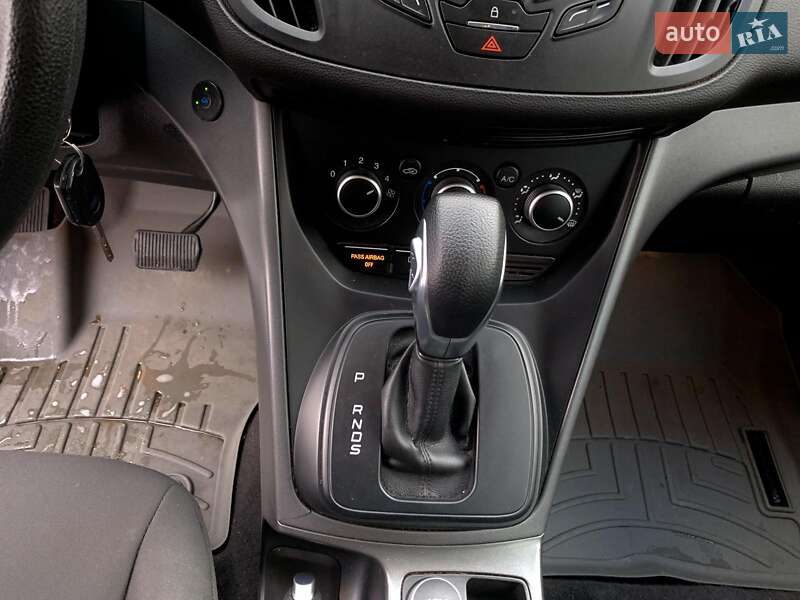 Позашляховик / Кросовер Ford Escape 2015 в Вінниці