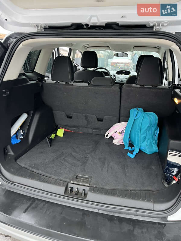 Внедорожник / Кроссовер Ford Escape 2017 в Полтаве