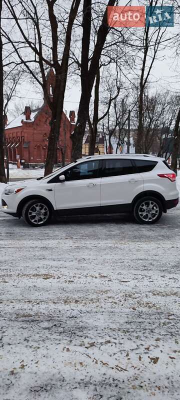 Внедорожник / Кроссовер Ford Escape 2014 в Сумах