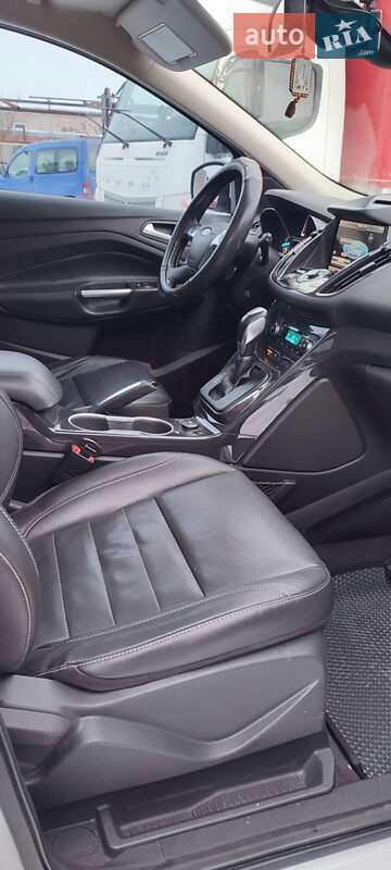 Внедорожник / Кроссовер Ford Escape 2014 в Сумах