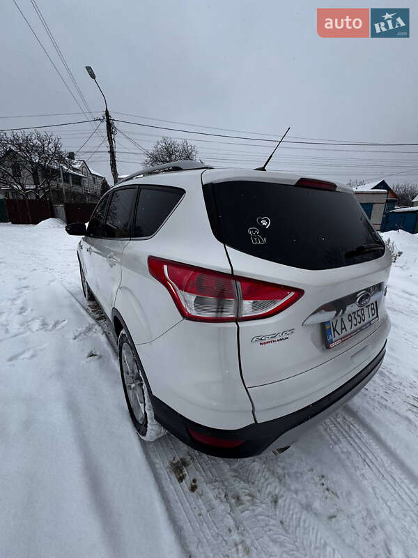 Позашляховик / Кросовер Ford Escape 2016 в Києві