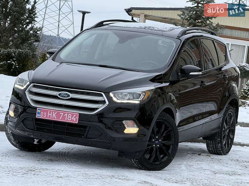 Позашляховик / Кросовер Ford Escape 2018 в Дрогобичі