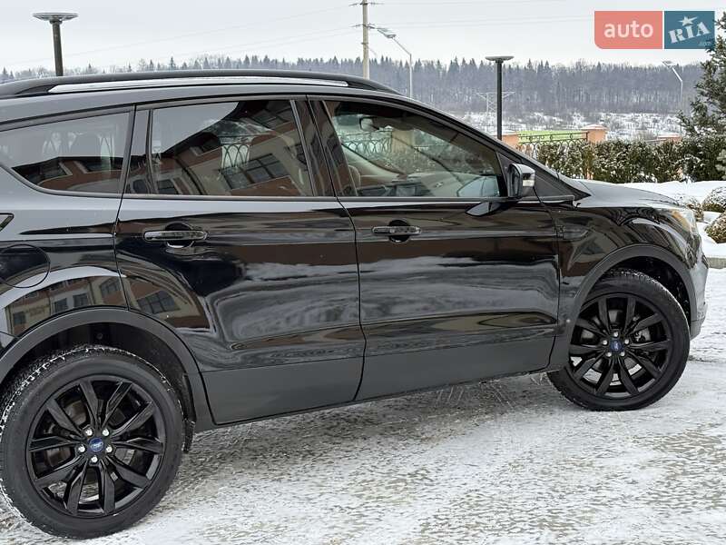 Позашляховик / Кросовер Ford Escape 2018 в Дрогобичі