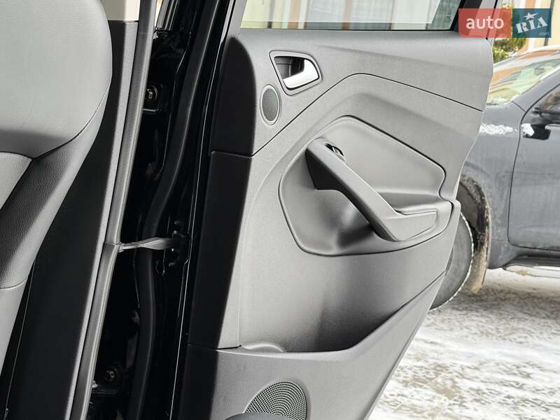 Позашляховик / Кросовер Ford Escape 2018 в Дрогобичі