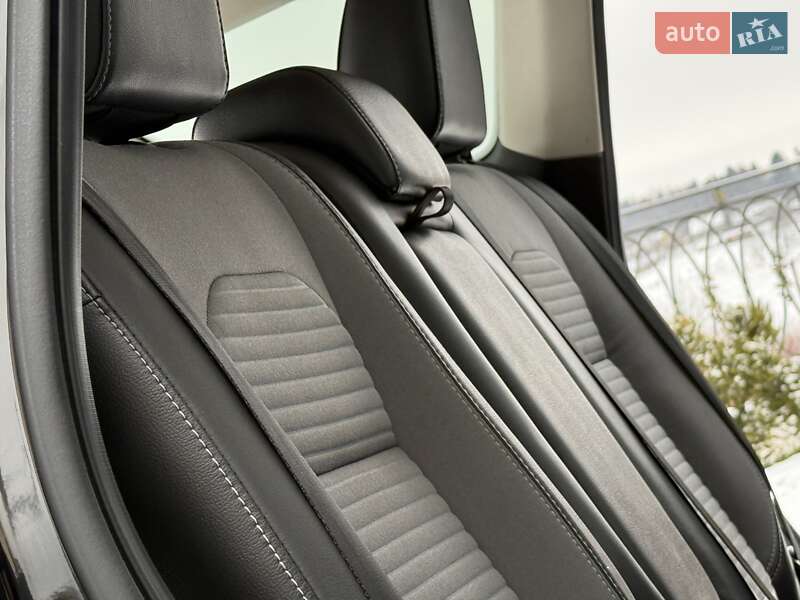 Позашляховик / Кросовер Ford Escape 2018 в Дрогобичі