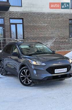 Внедорожник / Кроссовер Ford Escape 2021 в Сумах