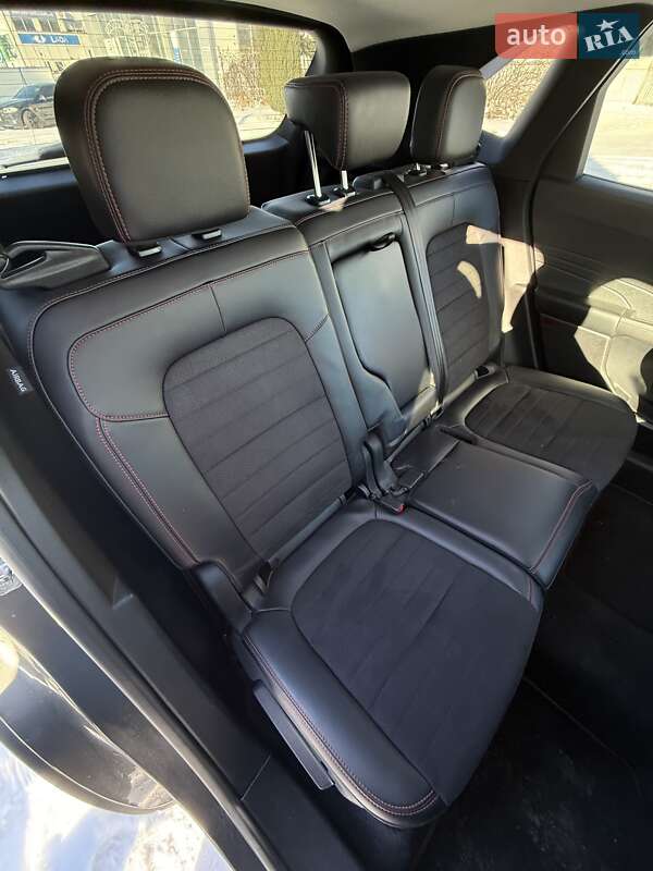 Внедорожник / Кроссовер Ford Escape 2021 в Сумах