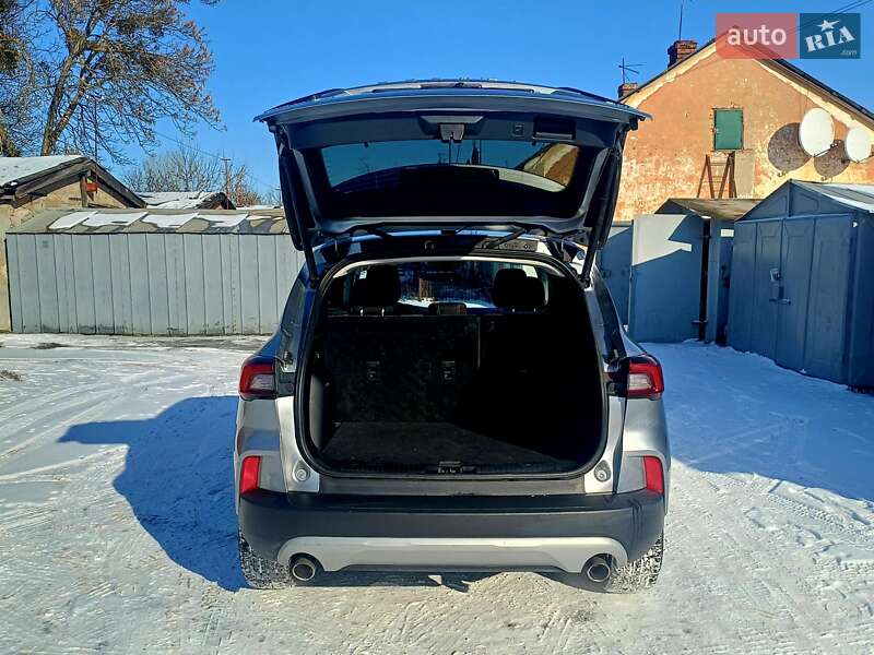 Внедорожник / Кроссовер Ford Escape 2023 в Полтаве