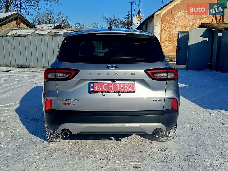 Внедорожник / Кроссовер Ford Escape 2023 в Полтаве