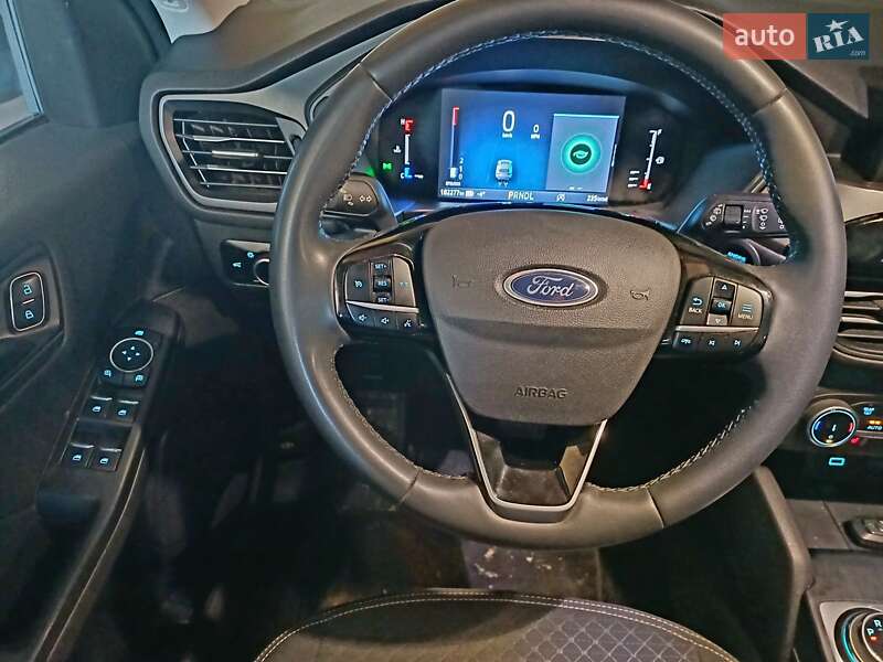 Внедорожник / Кроссовер Ford Escape 2023 в Полтаве