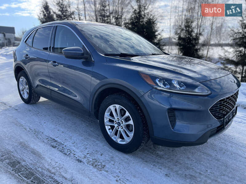 Позашляховик / Кросовер Ford Escape 2020 в Луцьку
