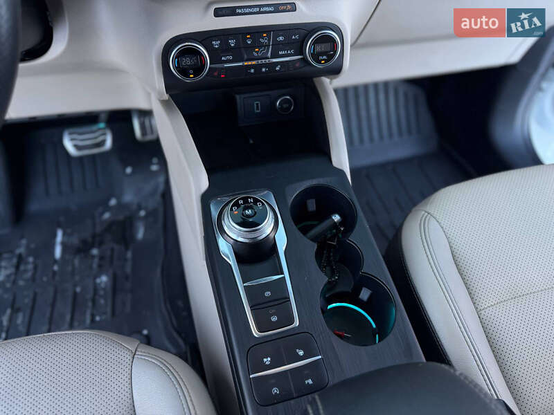 Позашляховик / Кросовер Ford Escape 2020 в Києві