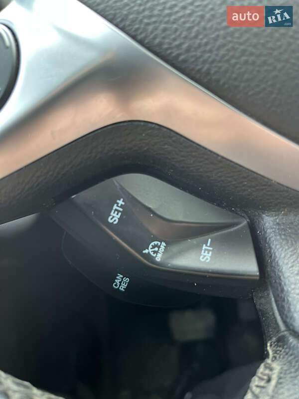 Позашляховик / Кросовер Ford Escape 2013 в Сумах