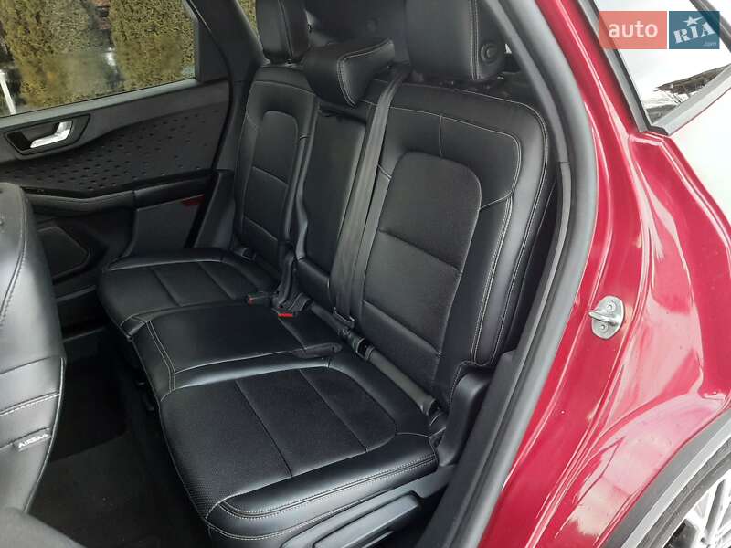 Позашляховик / Кросовер Ford Escape 2020 в Львові