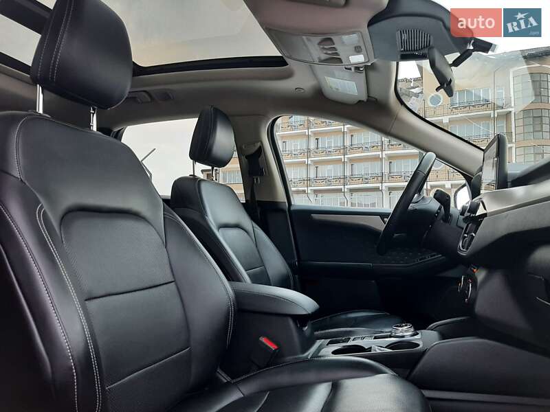 Позашляховик / Кросовер Ford Escape 2020 в Львові