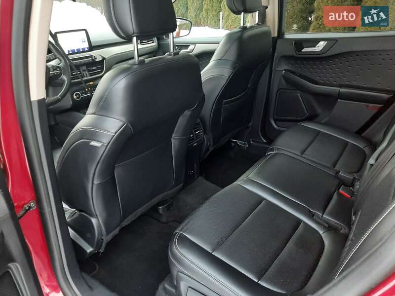 Позашляховик / Кросовер Ford Escape 2020 в Львові